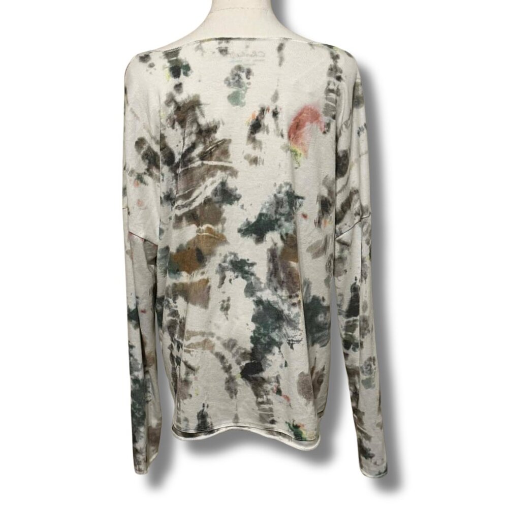 # Charlie B Watercolor Oversized Lightweight Pullover Sweater (L) - Picture 3 of 6
